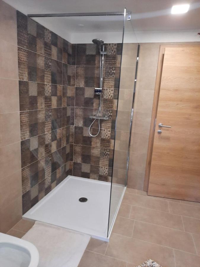 Andrea, Premium Three Bedroom Apartment, Entire Floor 카스타브 외부 사진